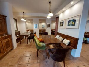 Johanneshof Gutsausschank Innenräume